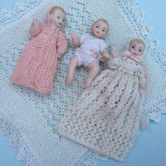 LR30 - A Layette for David
