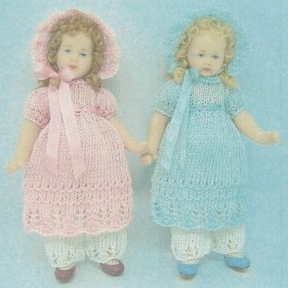 TT61 - dress, bonnet and pantaloons for a 3 1/2" doll