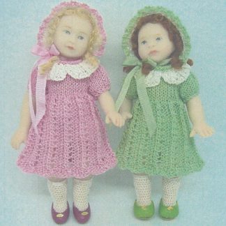 TT63 - dress, bonnet and knickers for a 3 1/4" doll