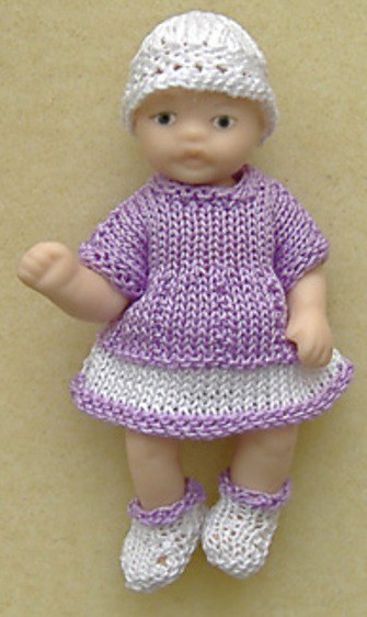 SO71 - Border Hem Dress for a 2" doll