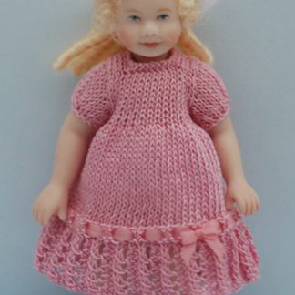 TT59 - Dress, hat and knickers for a 3 1/4" doll