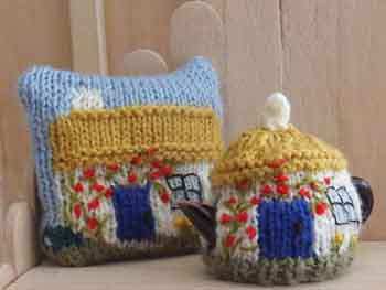 JM55 - Intarsia Tea Cosy and Cushion