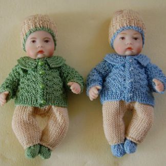 TT92 - Hat, jacket, trousers and bootees for a 2 1/4" baby