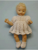 TT24 - Dress, hat, bootees and knickers for a 2" doll