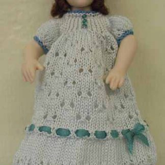 TT39 - Dress and Pantaloons for a 3 1/2" doll