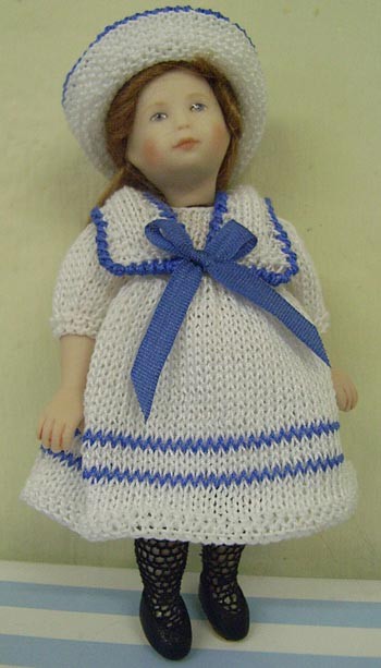 TT41 -Girl's Sailor Outfit for a 3 1/4" doll