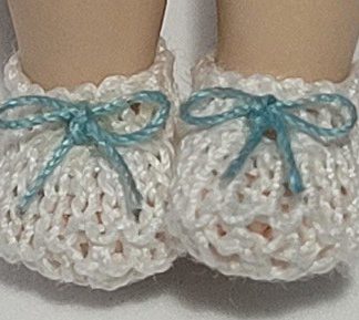 CW11 - Babies bootees